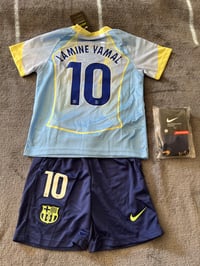 Image 2 of Barcelona blue/ yellow Lamine Yamal no.10