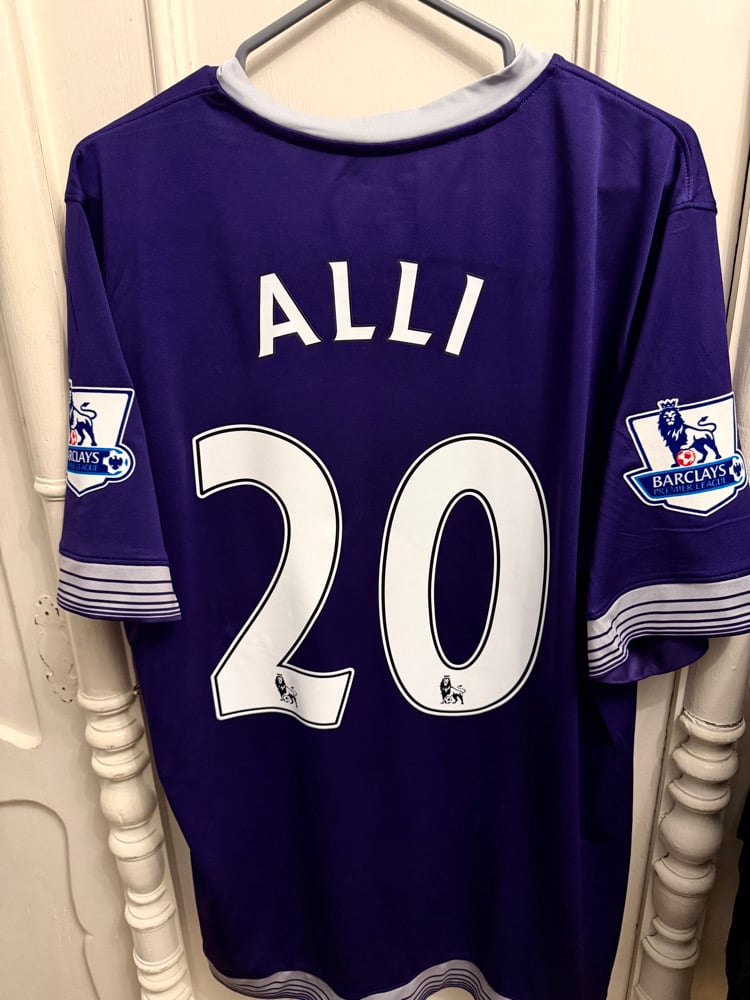 Image of Tottenham Hotspur “ALLI 20” 2015/16 Third Shirt + patches (XL)
