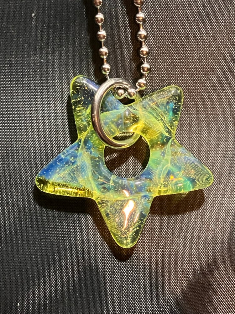 Image of silver green star