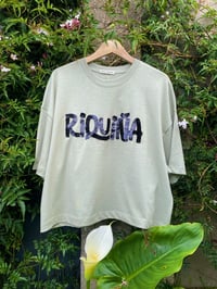 Image 3 of Camiseta bordada a man. RIQUIÑA VERDE. Moi oversize. Talla única!