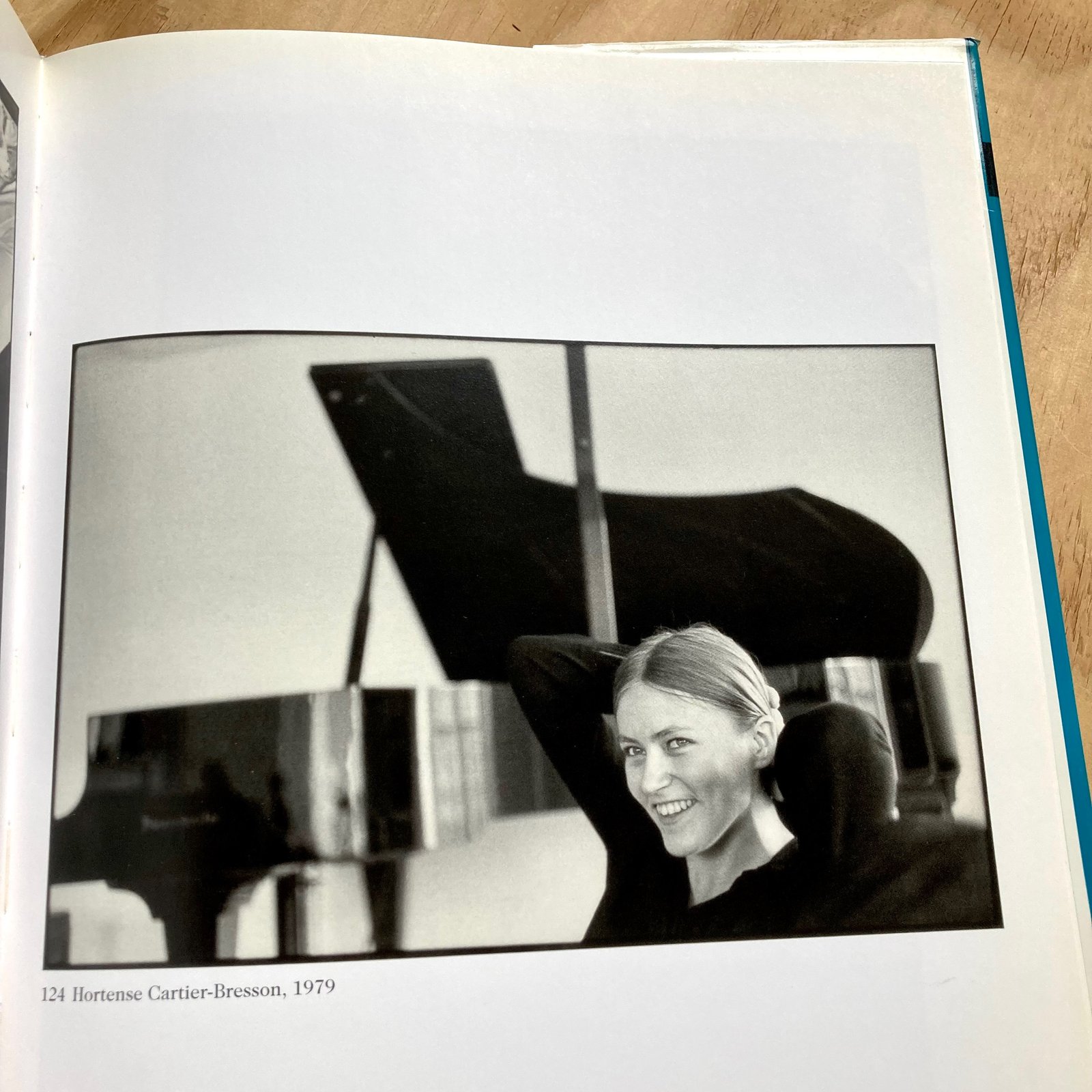 Henri Cartier-Bresson: Photoportraits 洋書 Henri Cartier-Bresson: Photoportraits 洋書 - メルカリ
