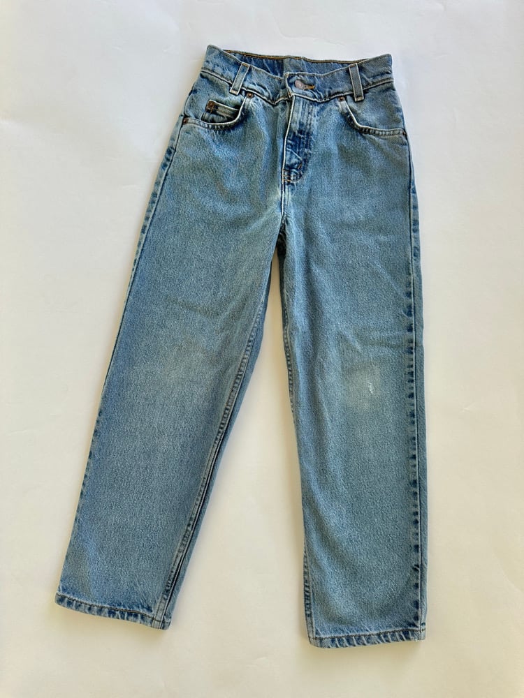 Image of Vintage Levi's 550 Size 8 regular