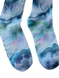 Image 5 of M/L Adult VANS Hand-Dyed Crew Socks in Tide Pool Ice Dye