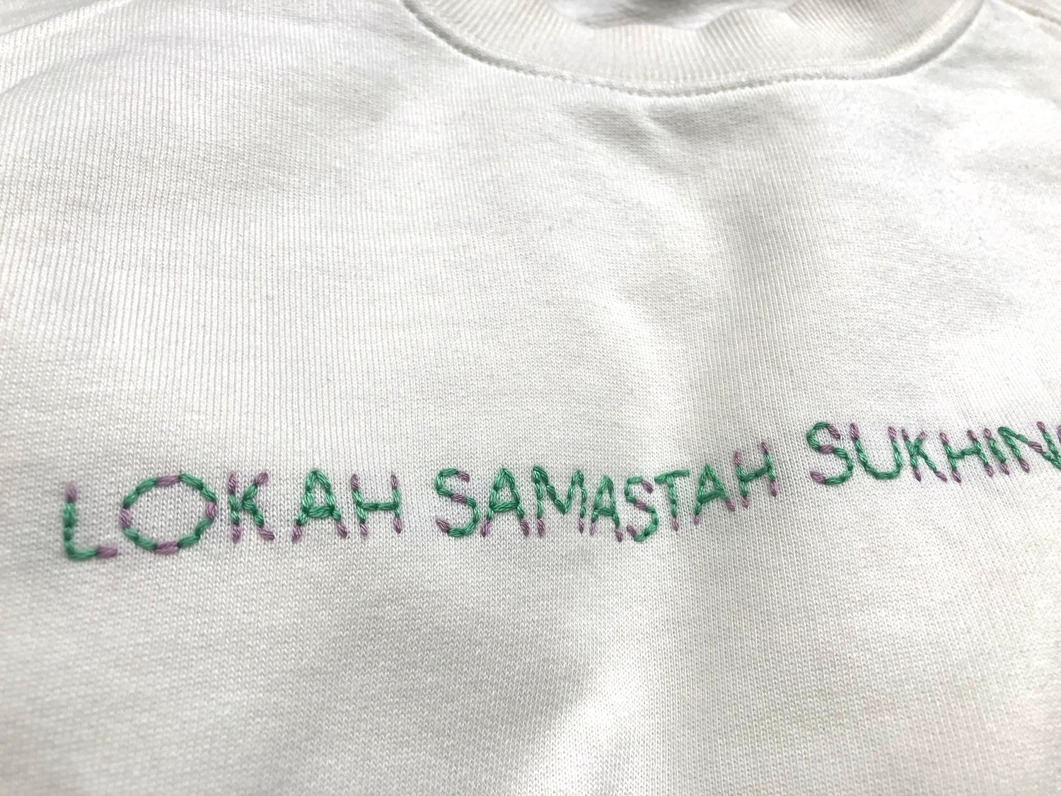 Image of LOKAH - Sweatshirt 