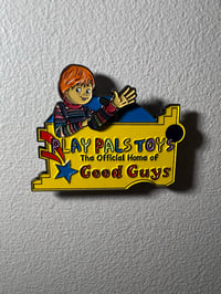 PLAY PALS “WAVING” PIN #24 *WITH FREE BUMPER STICKER