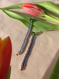 Image 3 of Daisies connected