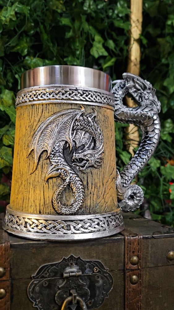 ๐The Armored Kingdom Sandstone Brown Battleborn Dragon Mug