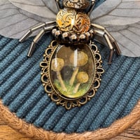 Image 2 of Mushroom bee (a, 3 inches)