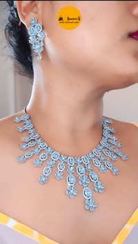 Image 6 of Gorgeous Big American Diamond Necklace Set