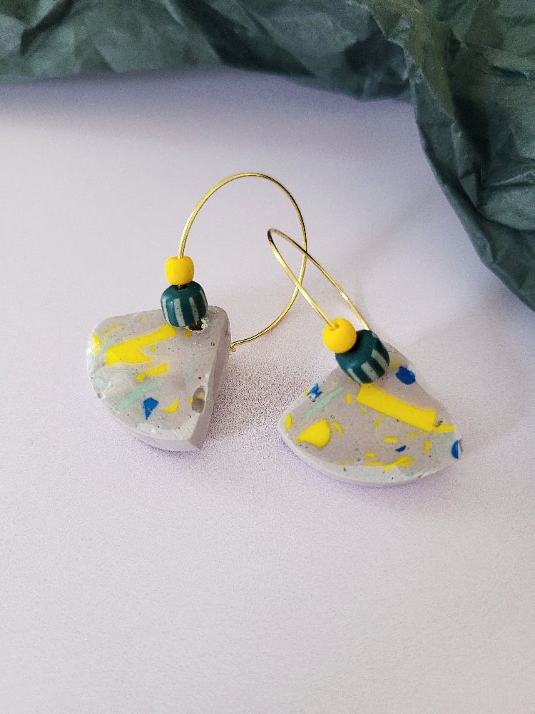 Image of Boucle d'oreilles pétale terrazzo lilas
