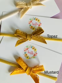 Image 3 of Neutral elegant lace headband 