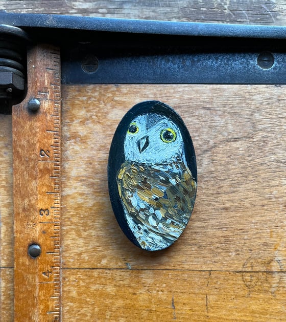 Image of small owl brooch 