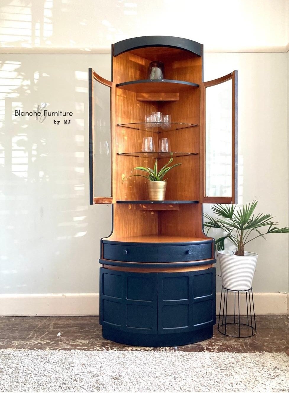 Image of Nathan Corner Drinks Cabinet unit with light - in Black