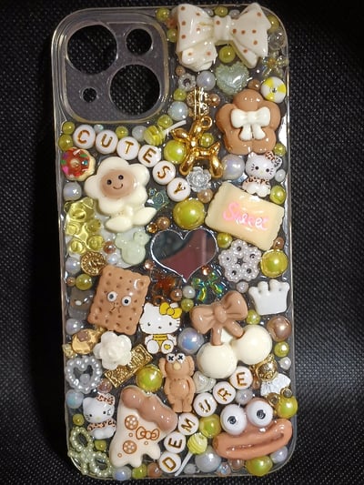 Image of IPhone 14 Cutesy Demure