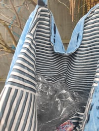 Image 2 of Wanderlust - Velvet oversized tote bag Blue dye