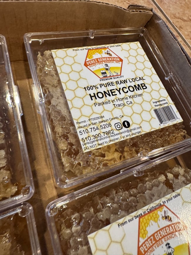 FRESH HONEYCOMB * PENCA FRESCA