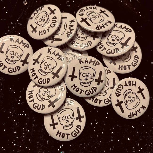 Pin - Kamp mot gud -vit