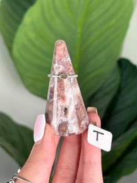 Image 20 of SANGRIA LACE AGATE RING HOLDERS