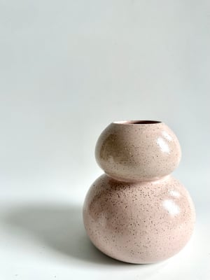 Image of Pink vase 2 