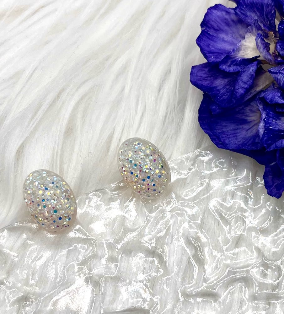 Image of WHITE SPARKLY STUDS