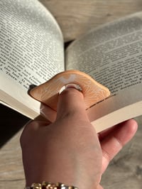 Image 1 of Yellow Daisy Page Holder