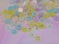 Image 5 of flower nail decoration with rhistone