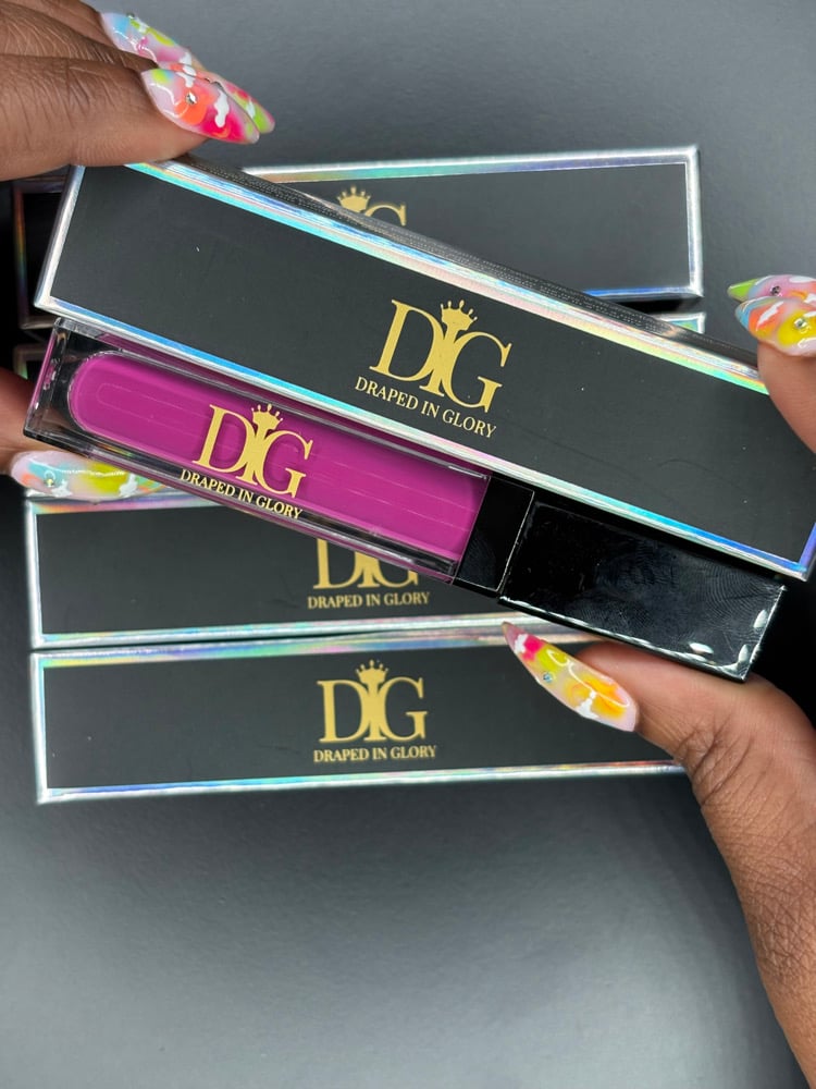 Image of Magenta liquid lipstick with LED light & mirror 