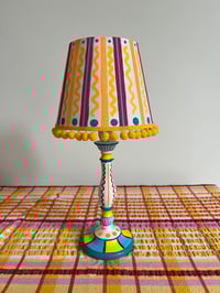 Image 1 of Neon and yellow wiggle Daisy lamp