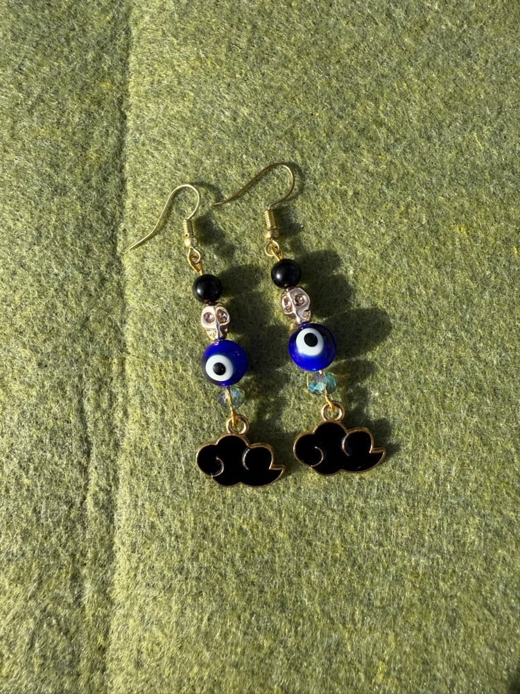 Image of 🖤☁️💀Black cloud skull earrings 💙☁️🧿
