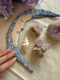 Image 9 of Lune à accrocher