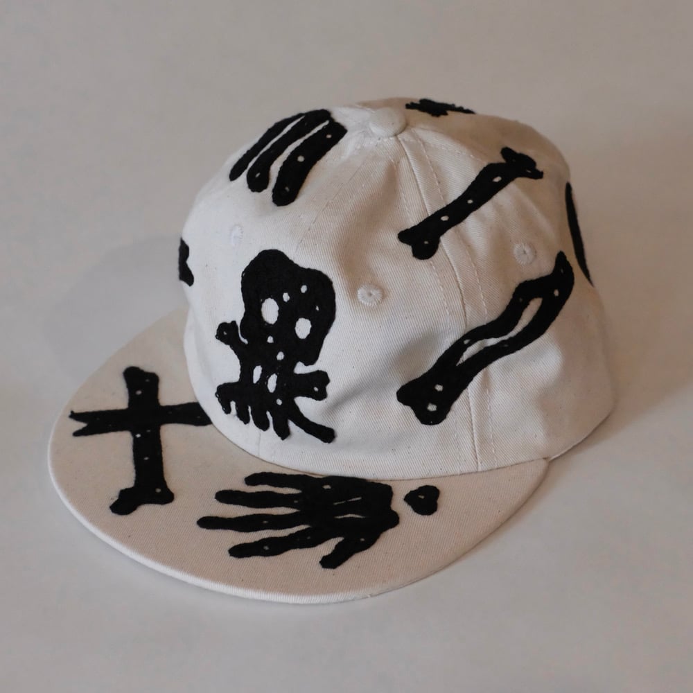 Image of Skull Hat White 