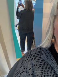 Image 9 of Daisy shirt, dark grey (one size)