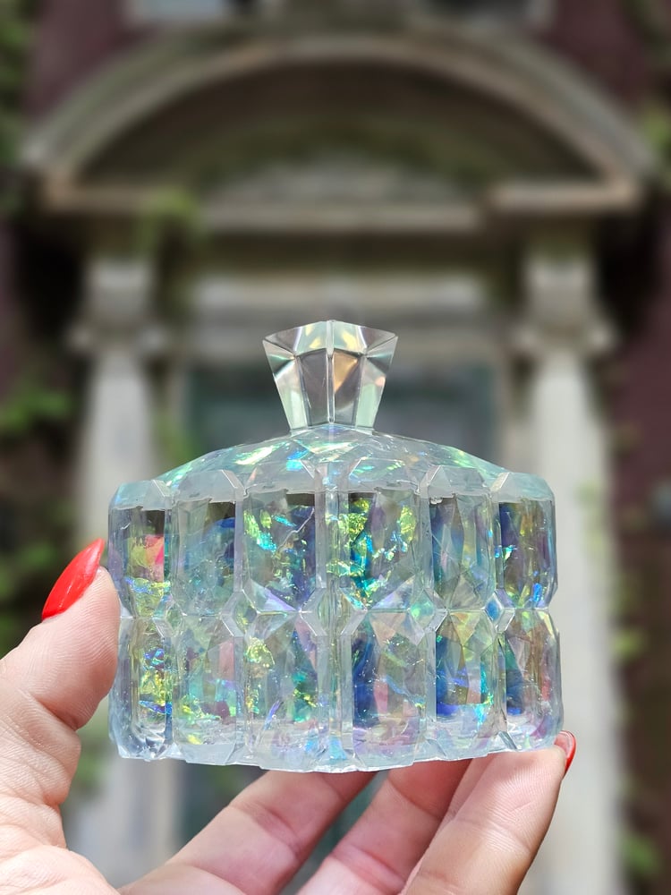 Image of Clearidescent Square Box 