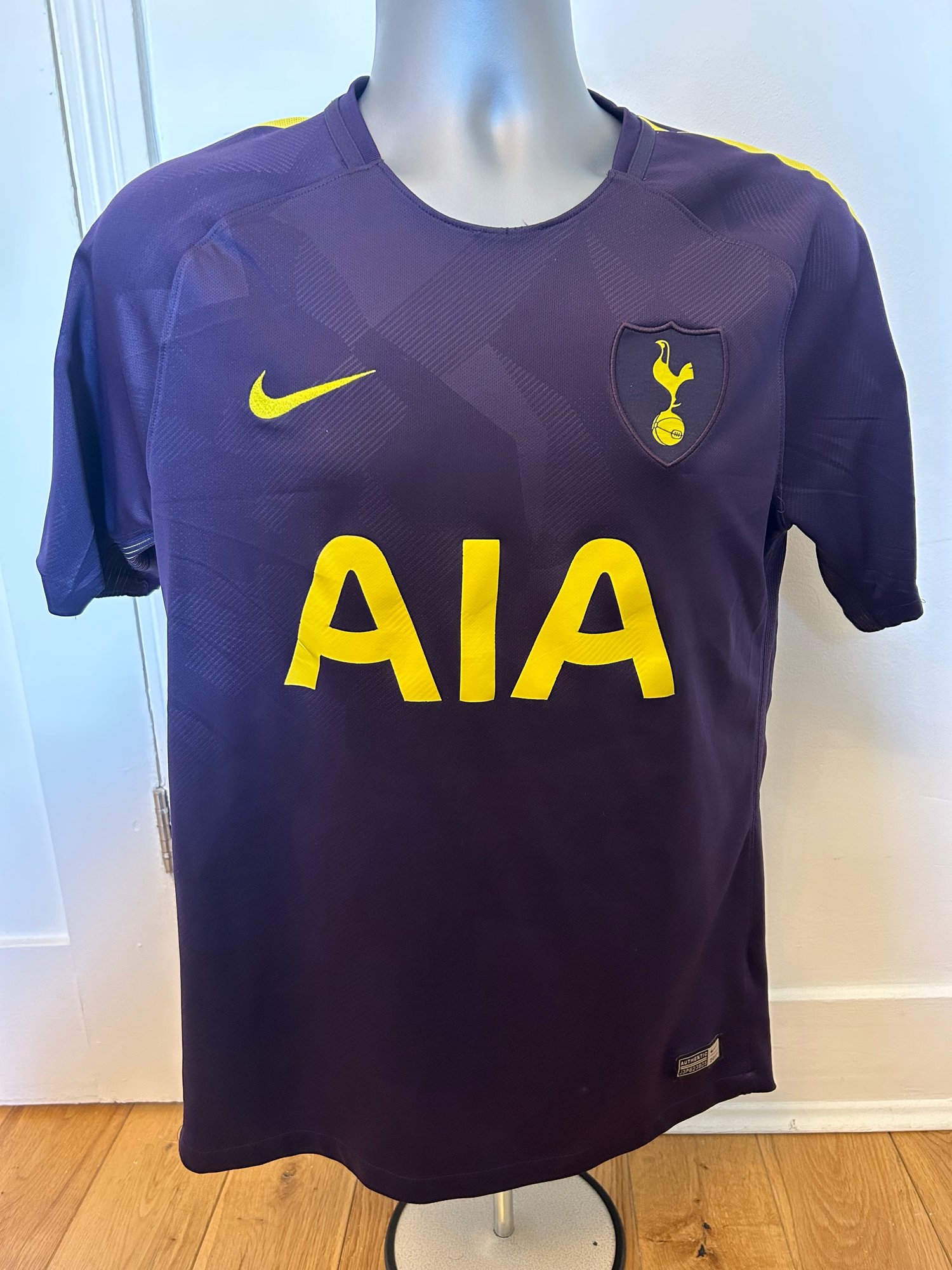 Image of Tottenham Hotspur “ALDERWEIRELD 4” 2017/18 Third Shirt + UCL patches (M) 