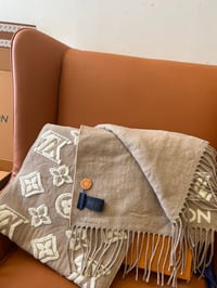 Image 4 of LV30 Scarf