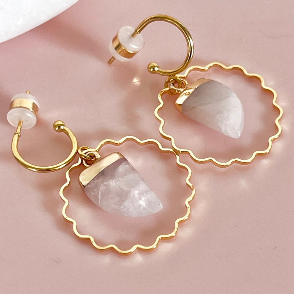 Image of Rose Quartz tooth and Wiggly Circle Half Hoops