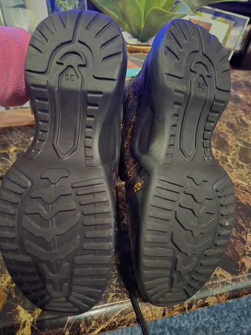 Image of High Fashion Sneakers (Size 7.5)