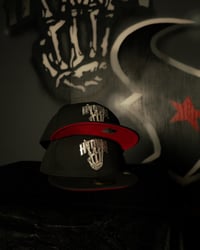 Image 1 of New Era 59Fifty La Parka by Leon x Supremo