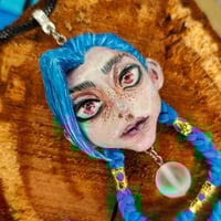 Image 3 of Naszyjnik z Jinx 