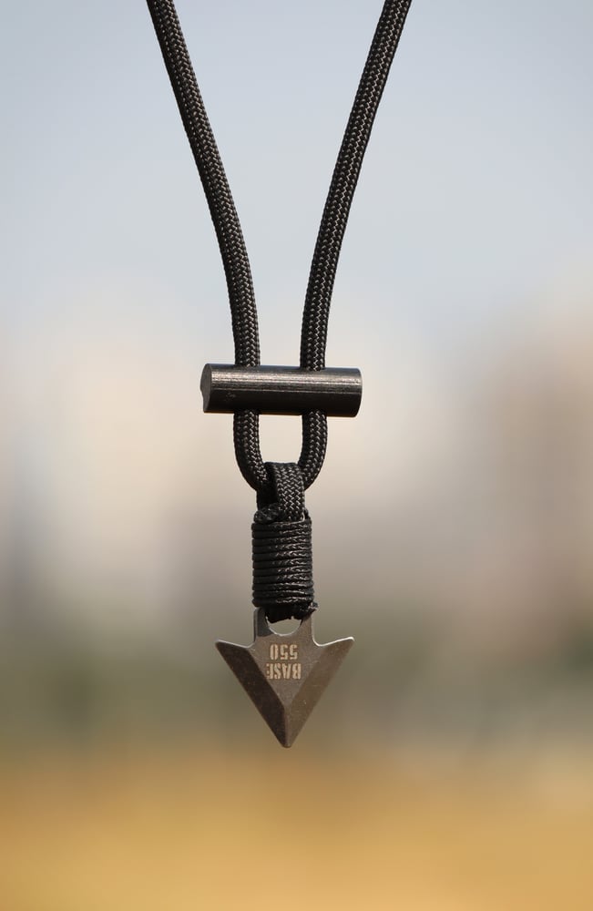 Image of BASE 550 Örvar Necklace 