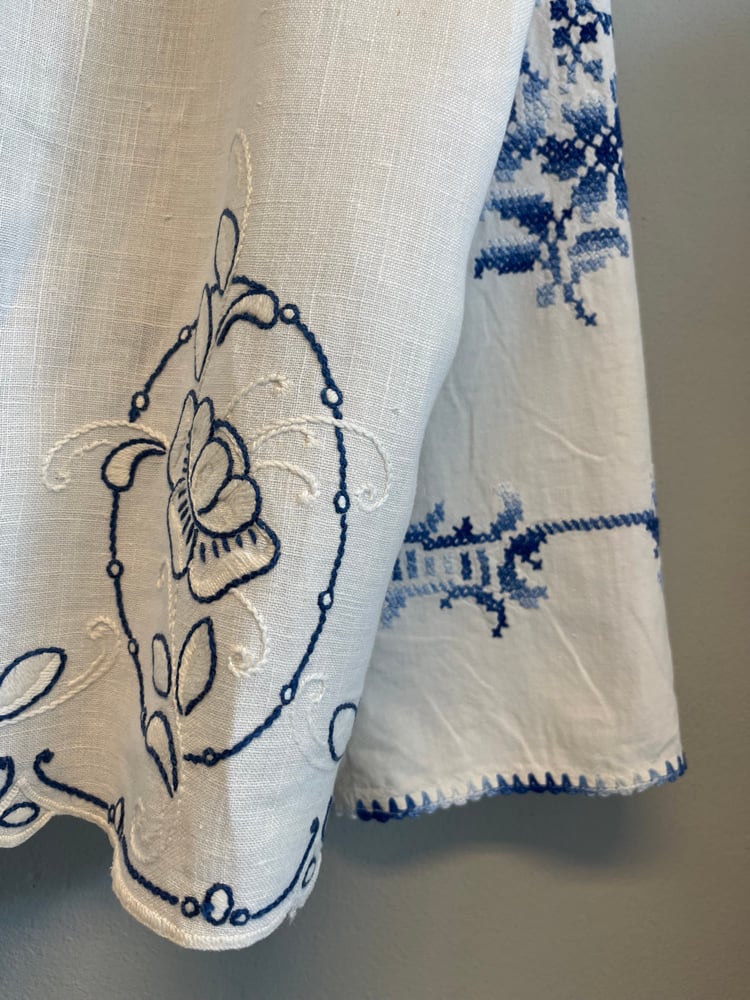 Image of Blue embroidery shirt (small)