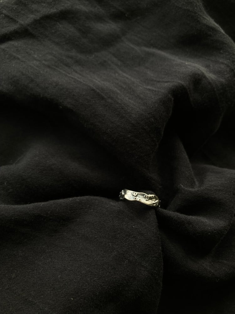 Image of Gwymon ring ~ Size N