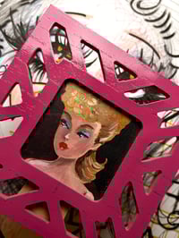 Image 2 of Blue eye shadow   (original)