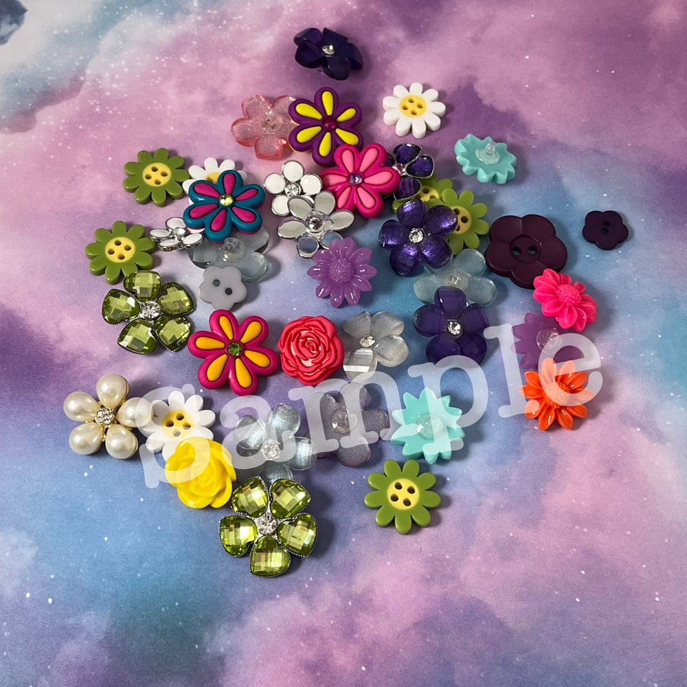 Image of Flower Button Confetti