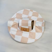 Image 5 of Checker Bucket Hat suited for all breeds