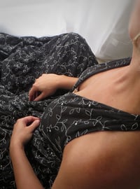 Image 2 of Maternity photoshoot dress | Thea | size universal | black | photo props