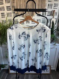 Image 1 of 2 piece vintage white blue flower set