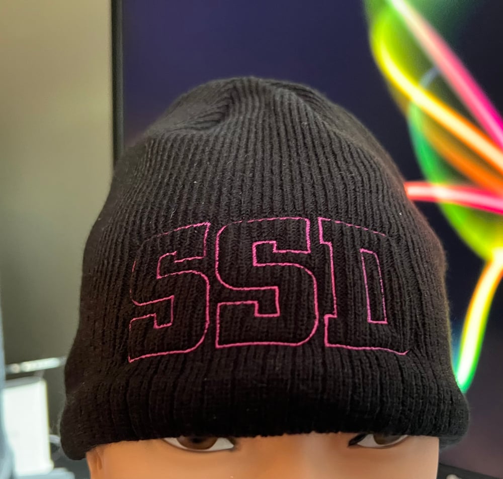 Black New Era Knit beanie hat with Magenta SSD Outline logo 