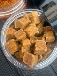 Image 1 of Beef and Garlic cubed boilies