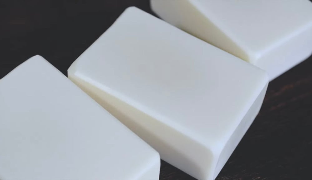 [RECIPE ONLY] 3 Oil Soap Recipe (My main recipe)